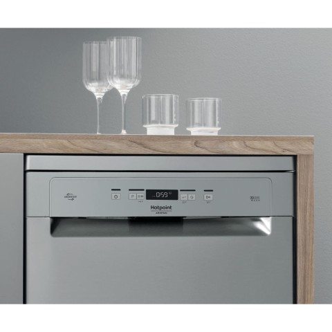 Hotpoint Ariston Lavastoviglie a libera installazione HFC 3C26 CW X