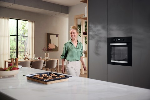 Miele H 2456 B Active 76 L Nero