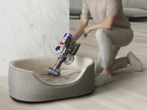Dyson V8 Advanced Aspirapolvere a bastone 2 in 1 Batteria Secco Senza sacchetto Nichel, Argento