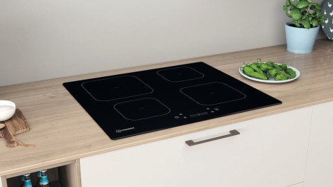 Indesit Piano cottura a induzione IS 83Q60 NE - IS 83Q60 NE
