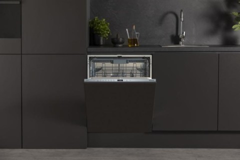 Hisense HV643D90 lavastoviglie A scomparsa totale