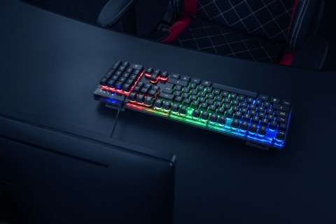 Trust GXT 835 Azor tastiera Gaming USB QWERTY Italiano Nero