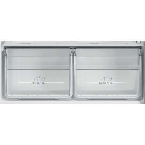 Hotpoint Ariston Total No Frost Frigorifero combinato HAT70 832 X