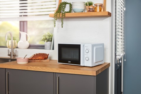 Beko MOC20100WFB forno a microonde Bianco Solo microonde Superficie piana 20 L 700 W