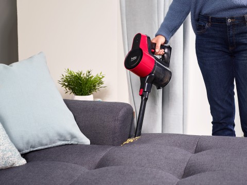 Beko VRT50121VR scopa elettrica Aspirapolvere elettrica Batteria Secco MIF Senza sacchetto 0,55 L 110 W Rosso