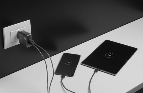 Cellularline Dual Super Fast Charger 25W - Samsung Caricabatterie da rete 2 porte USB e USB-C con tecnologia Super Fast Charging 25W