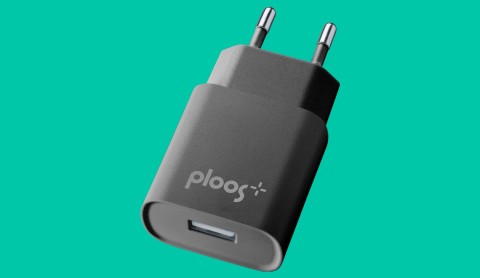 PLOOS - USB ADAPTER 2A - Universal Caricabatterie da rete 2A