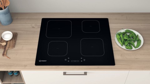 Indesit Piano cottura a induzione IS 83Q60 NE - IS 83Q60 NE