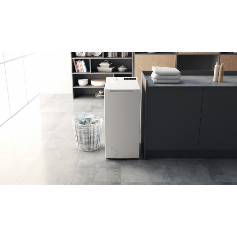 Hotpoint Ariston Lavatrice a libera installazione WMTG 723B IT