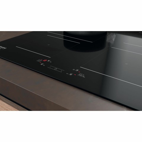 Hotpoint Ariston Piano cottura a induzione HQ 5660S NE
