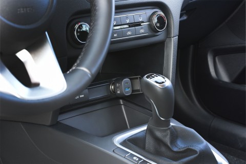 Cellularline Car Multipower Ultra - iPhone, Samsung, Xiaomi, Oppo and other Smartphones and Tablets Caricabatterie da auto veloce con porta USB e porta USB-C