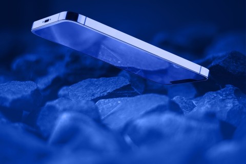 Cellularline Impact Glass - iPhone 14 / 14 Pro Vetro temperato sottile, resistente e super sensibile